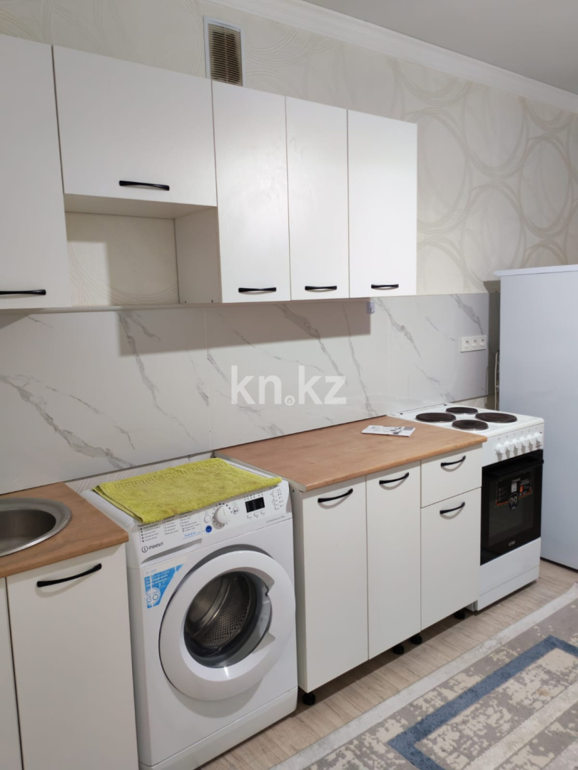 Аренда 1-комнатной квартиры, 38 м², ул. Бейбарыс Султан, дом  25а в Астане