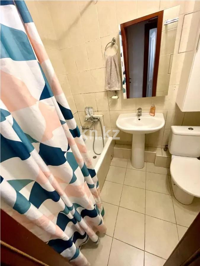 Продажа 3-комнатной квартиры, 62 м², мкр-н Коктем-1, дом  29 в Алматы - фото 4