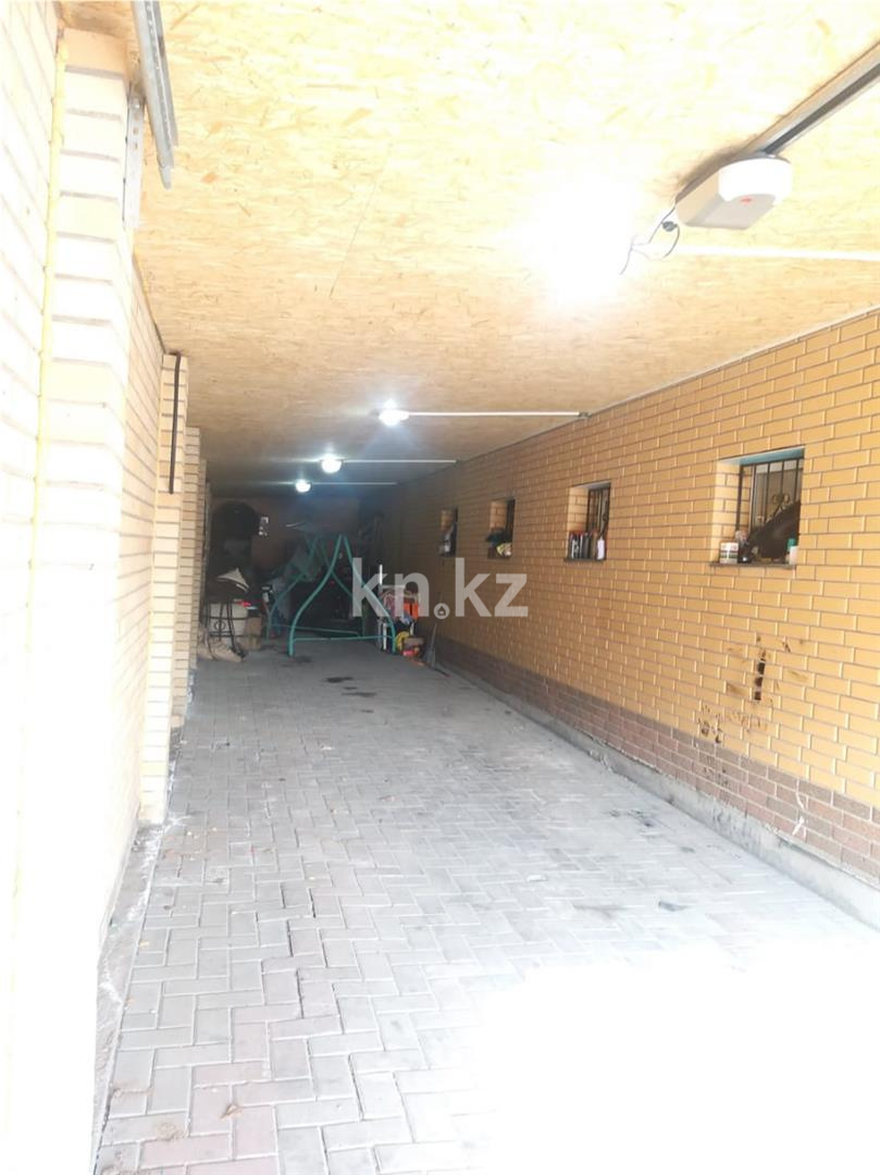Продажа 5-комнатного дома, 520 м², ул. Муканова в Караганде - фото 48