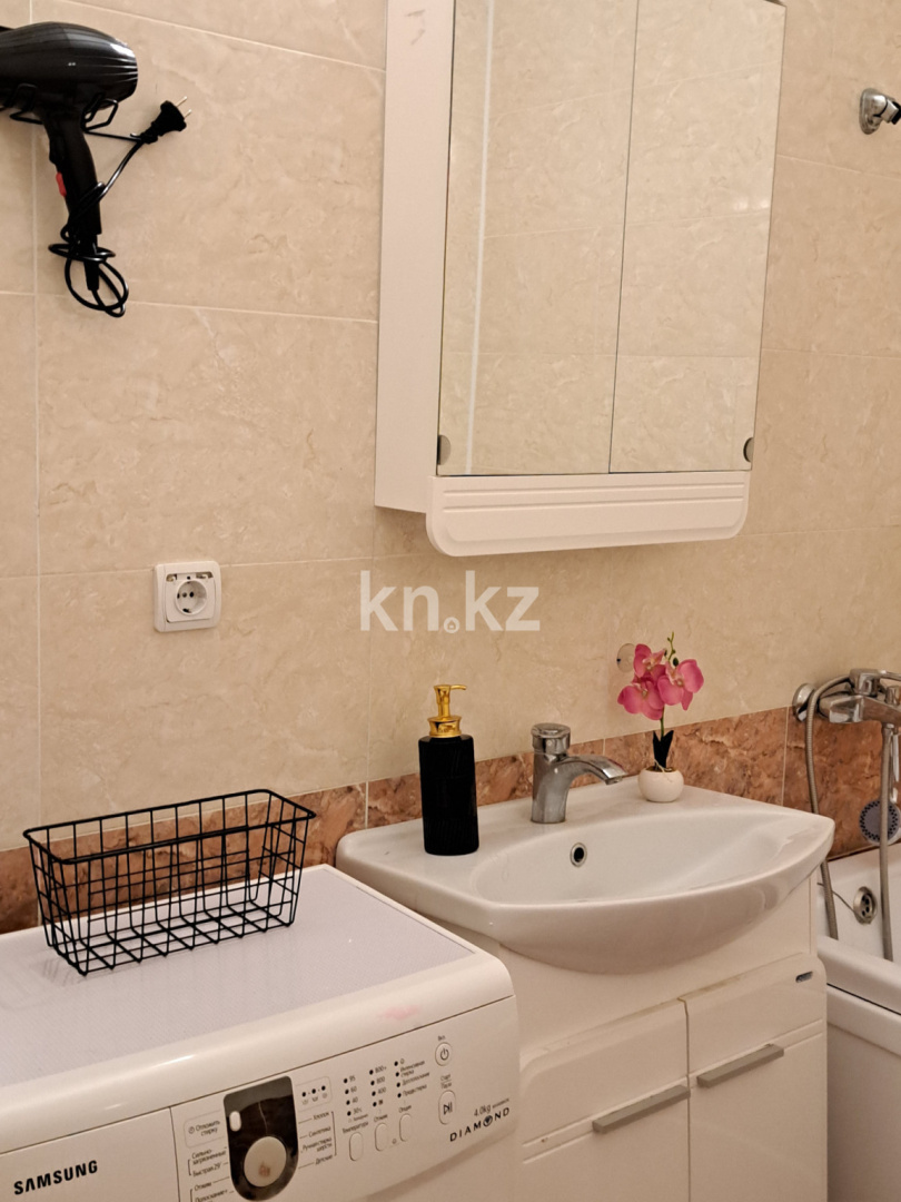 Аренда 2-комнатной квартиры посуточно, 86 м², ул. Достык, дом  5 - ул. Сауран в Астане - фото 9