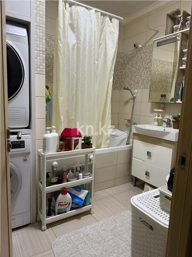 Продажа 3-комнатной квартиры, 61.6 м² в Алматы - фото 4