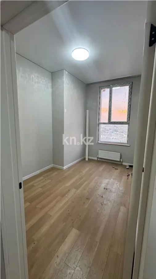 Продажа 3-комнатной квартиры, 40 м², пр. Райымбека, дом  348/1 в Алматы - фото 3