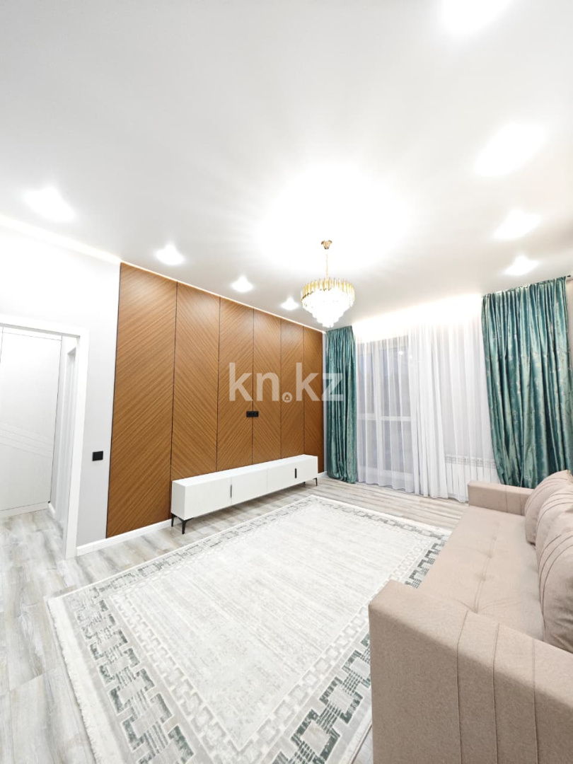 Продажа 2-комнатной квартиры, 61 м², ул. Университетская, дом  18 в Караганде - фото 2