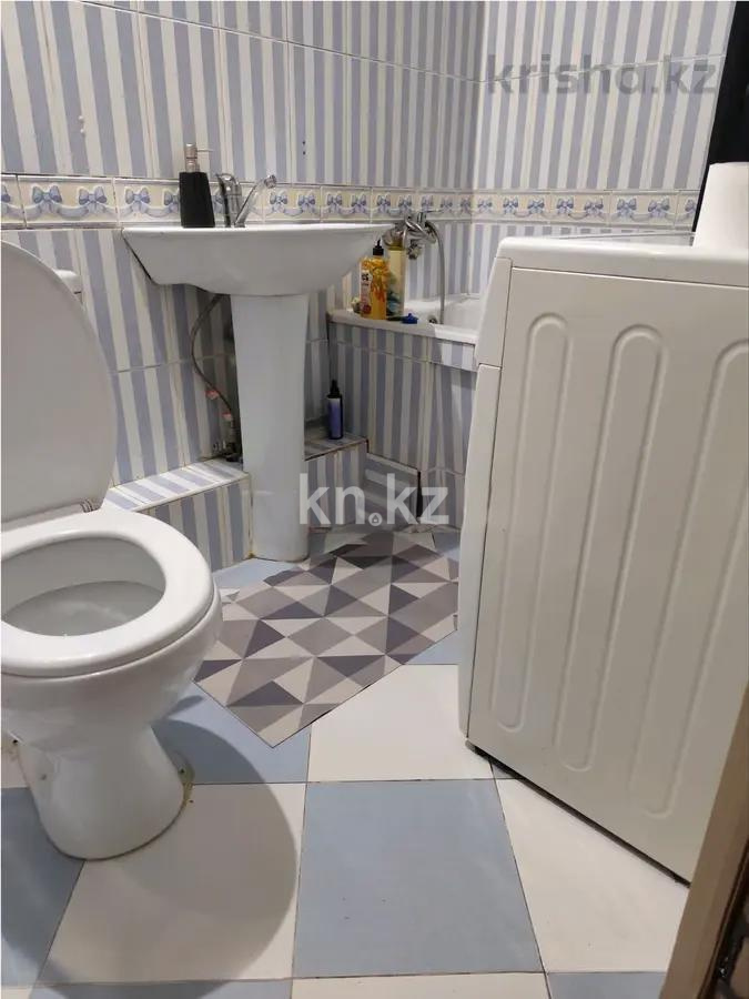 Продажа 3-комнатной квартиры, 63 м², ул. Жандосова, дом  172 в Алматы - фото 5