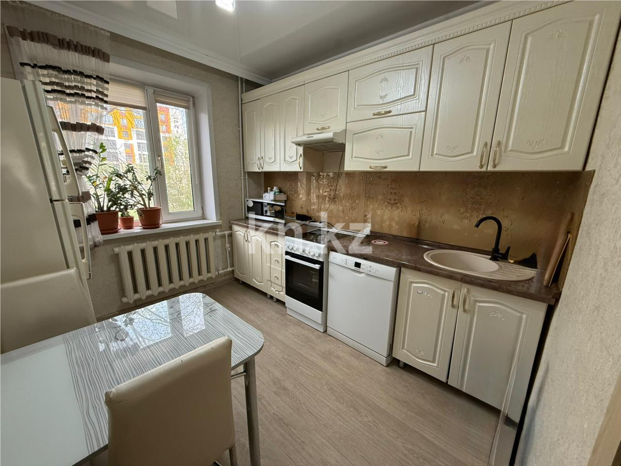 Продажа 4-комнатной квартиры, 80 м² в Караганде