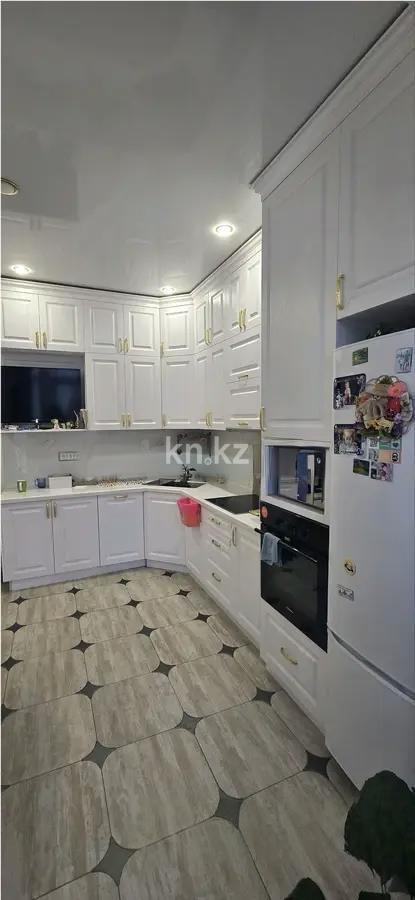 Продажа 3-комнатной квартиры, 93 м², пр. Сейфуллина, дом  10/1 в Караганде - фото 4