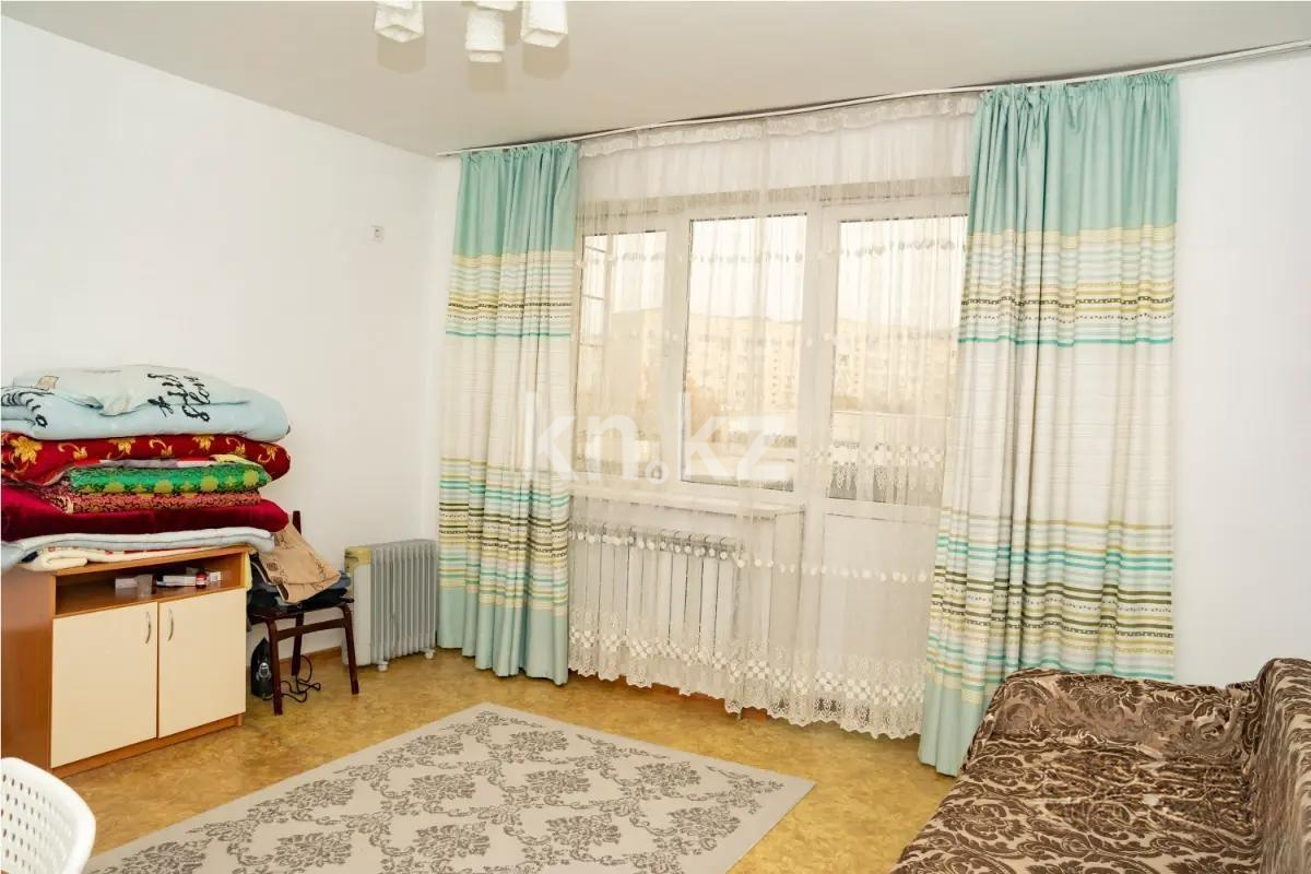 Продажа 2-комнатной квартиры, 65 м², ул. Жандосова, дом  144/1 в Алматы - фото 2