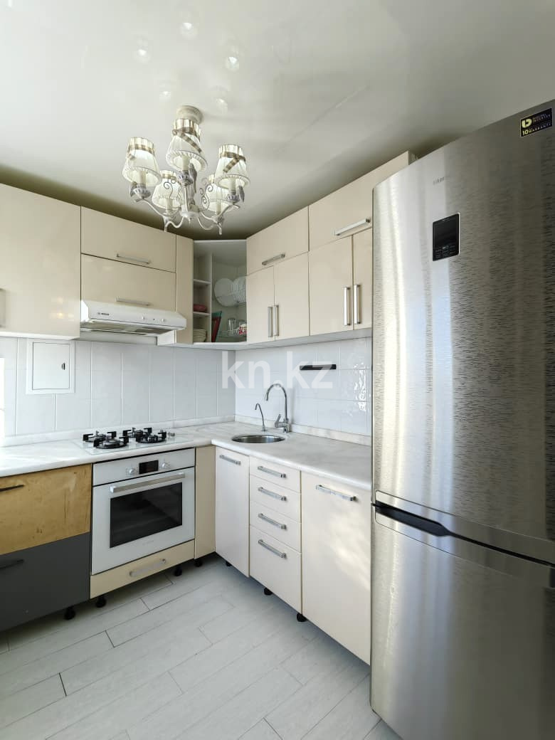 Продажа 3-комнатной квартиры, 71 м², ул. Ержанова, дом  47/2 в Караганде - фото 9