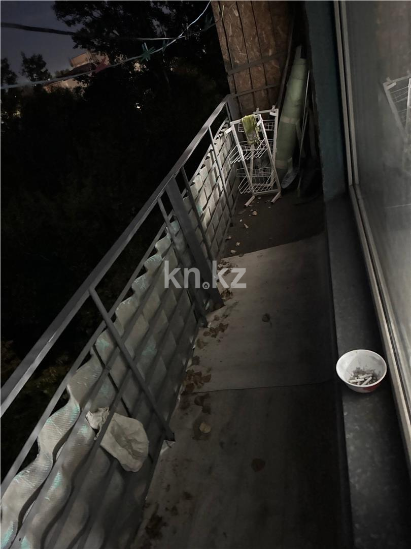 Продажа 3-комнатной квартиры, 64 м², мкр-н 22 в Караганде - фото 15