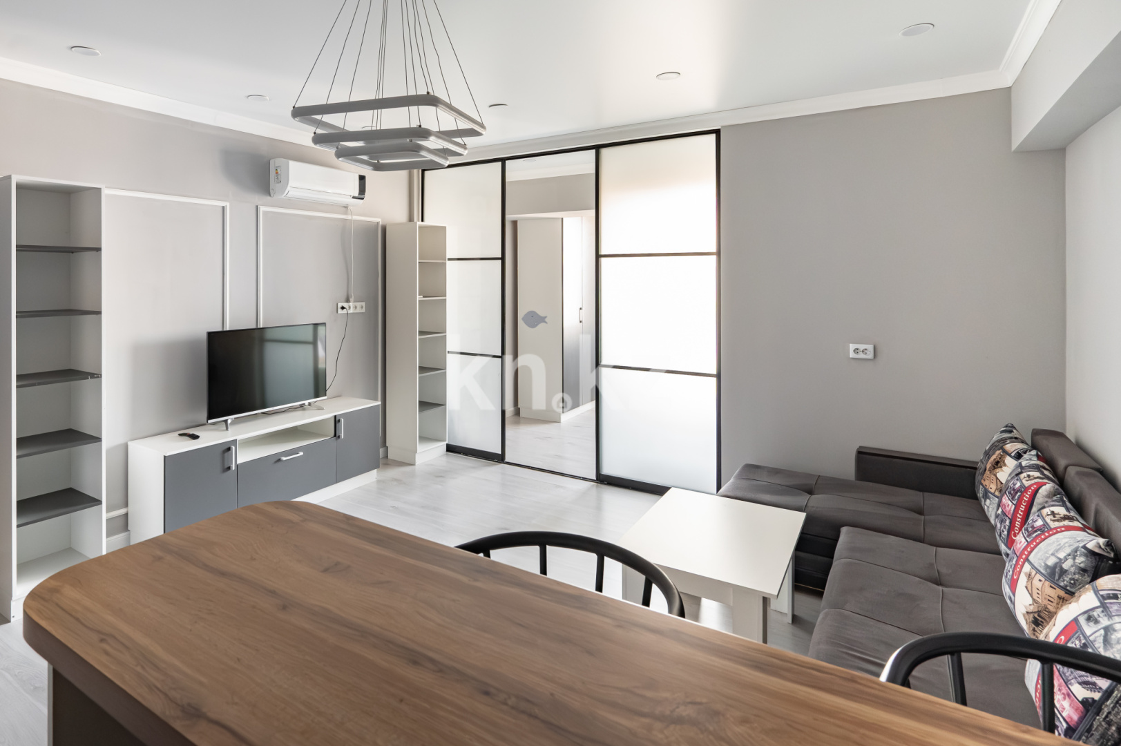 Аренда 1-комнатной квартиры посуточно, 50 м² в Алматы - фото 8