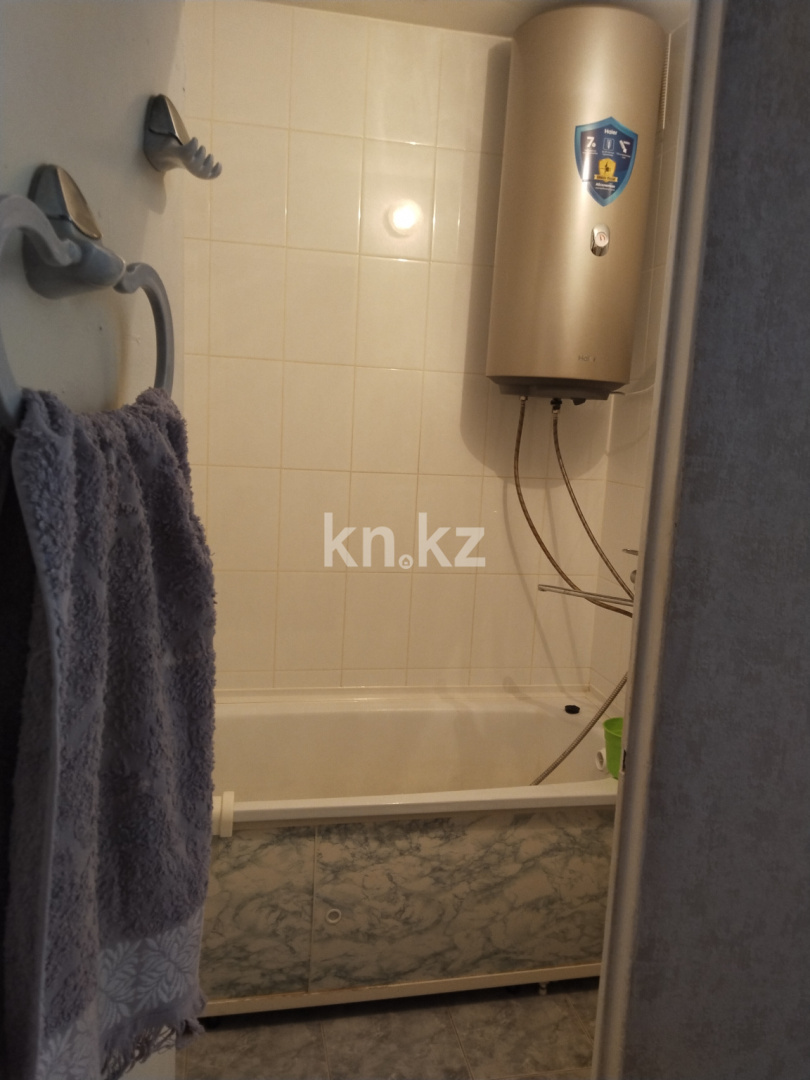 Продажа 3-комнатной квартиры, 62.2 м², мкр-н Гульдер-1, дом  3 в Караганде - фото 7