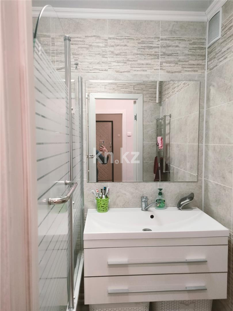 Продажа 3-комнатной квартиры, 64 м², ул. Жекибаева в Караганде - фото 12