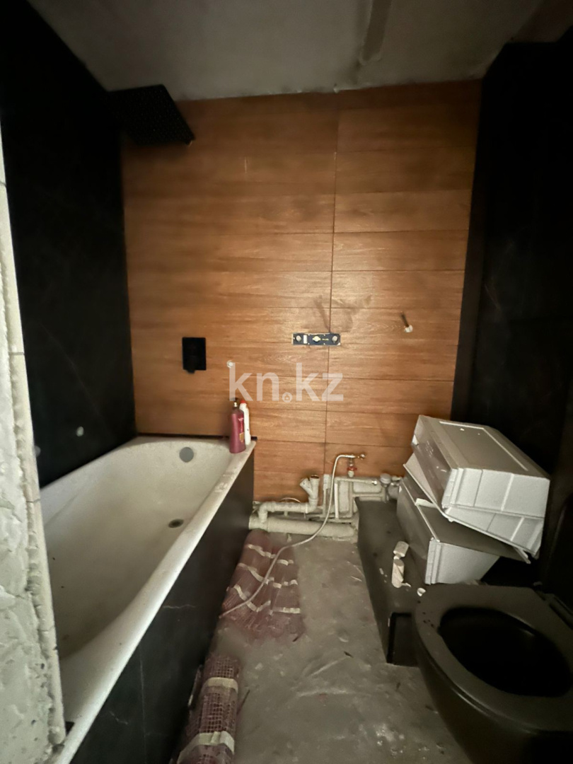 Продажа 4-комнатной квартиры, 80 м², ул. Чайковского в Алматы - фото 5