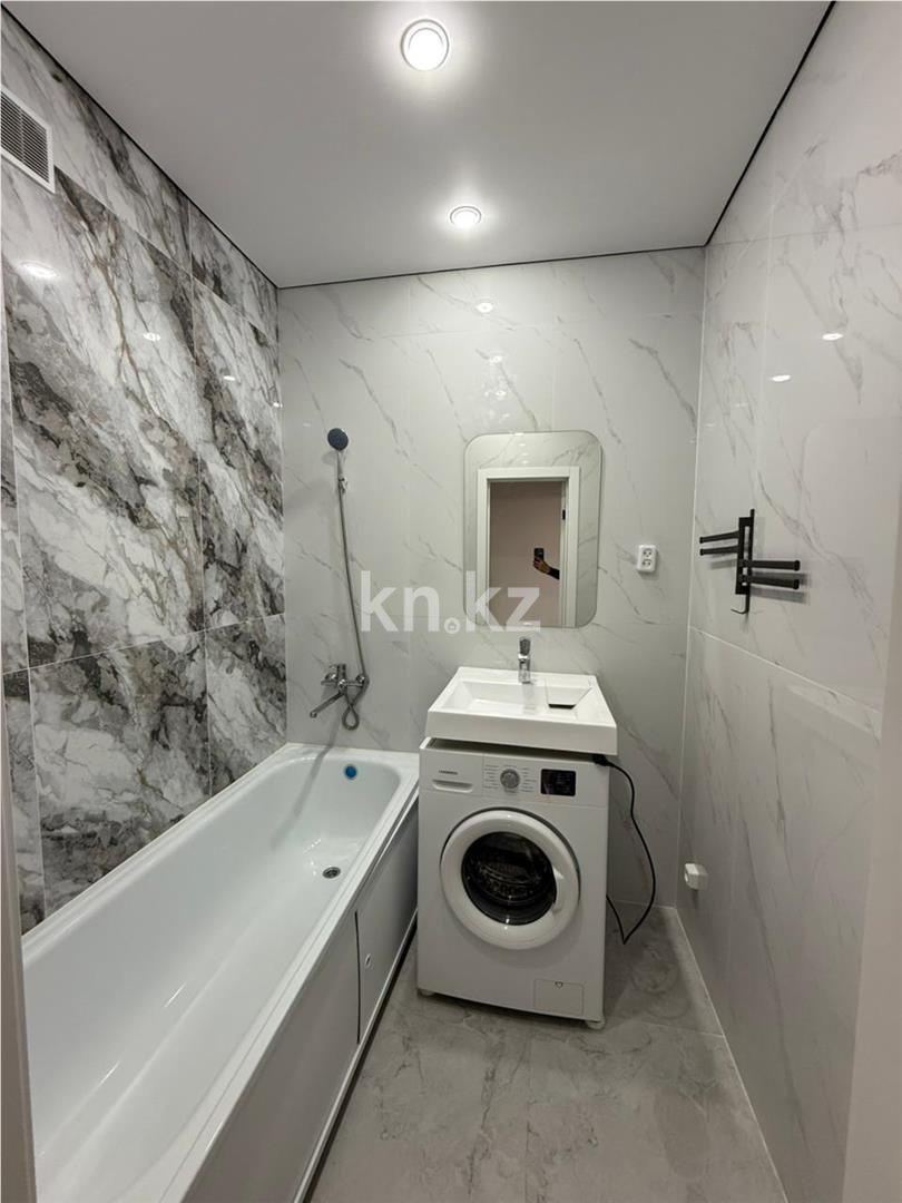 Продажа 2-комнатной квартиры, 58 м², ул. Муканова в Караганде - фото 15