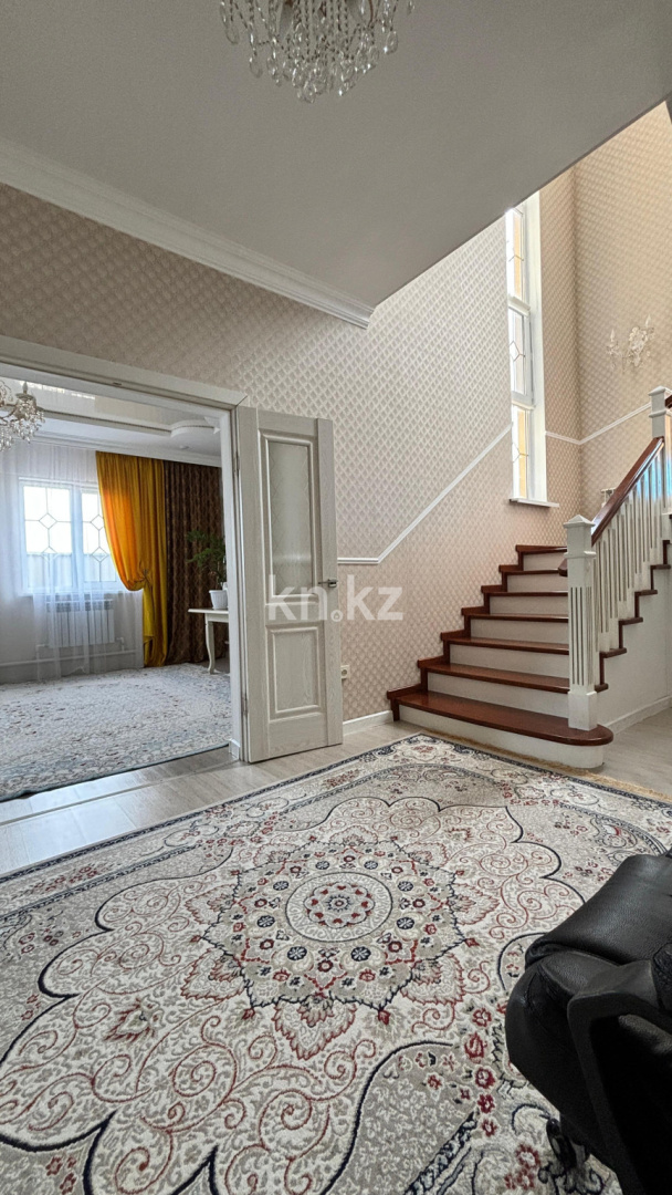 Продажа 6-комнатного дома, 200 м², Шонбасова, дом  16 в Атырау - фото 18