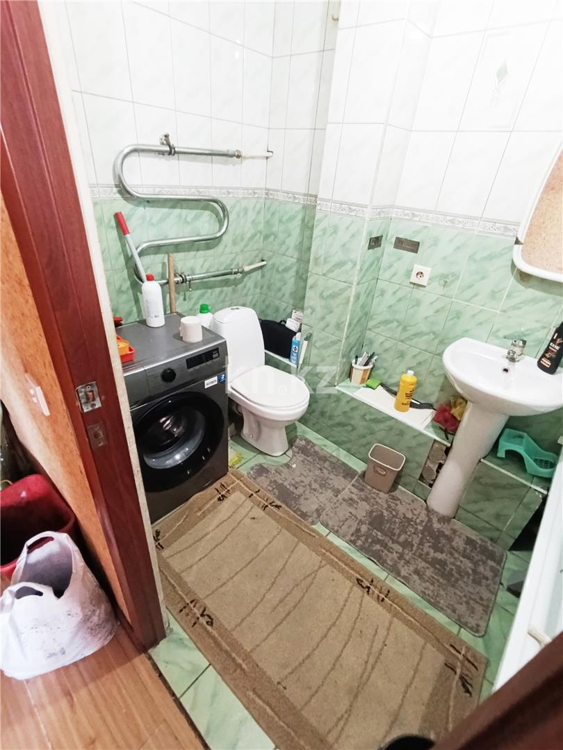 Продажа 3-комнатной квартиры, 58 м², ул. Космодемьянской, дом  1а в Караганде - фото 8