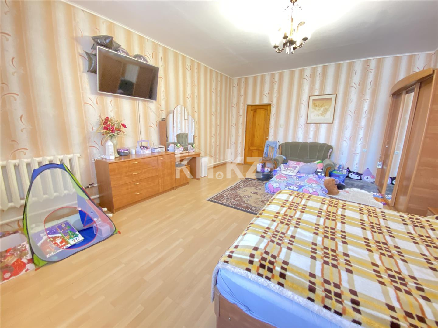 Продажа 7-комнатного дома, 372 м², ул. Аманжолова в Караганде - фото 14