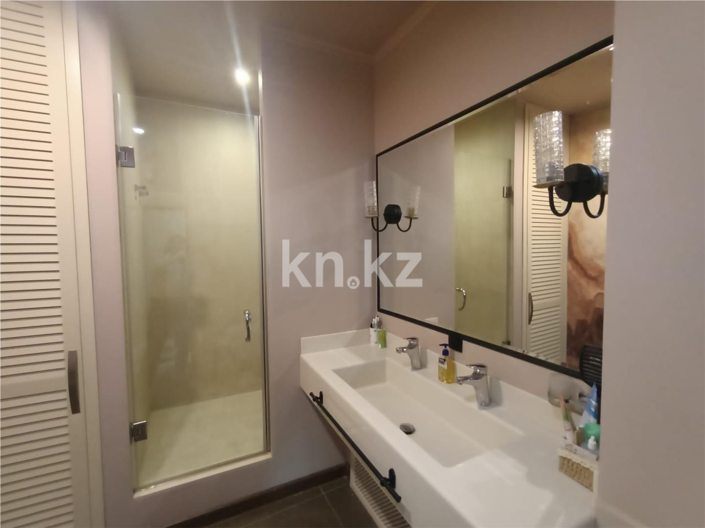 Продажа 5-комнатной квартиры, 200 м² в Астане - фото 27