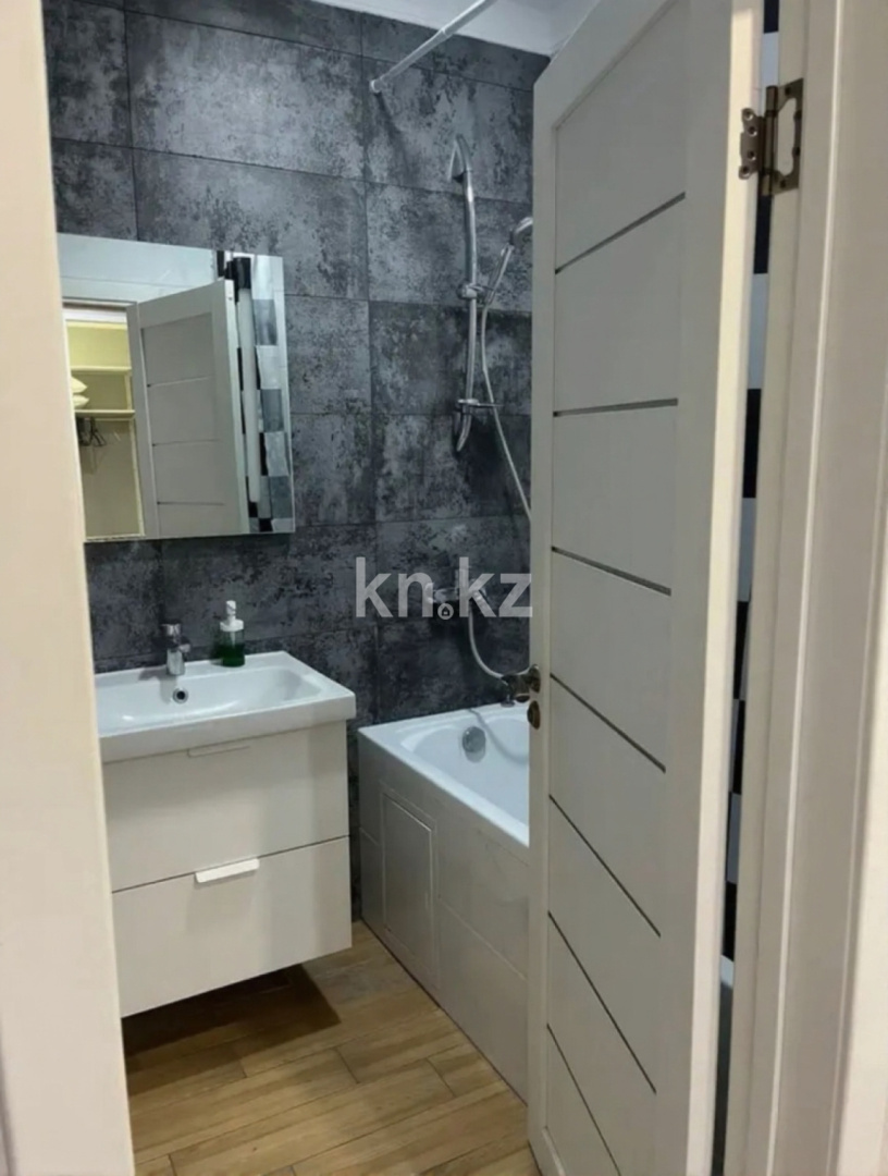 Аренда 1-комнатной квартиры, 40 м², пр. Улы Дала, дом  57 в Астане - фото 12