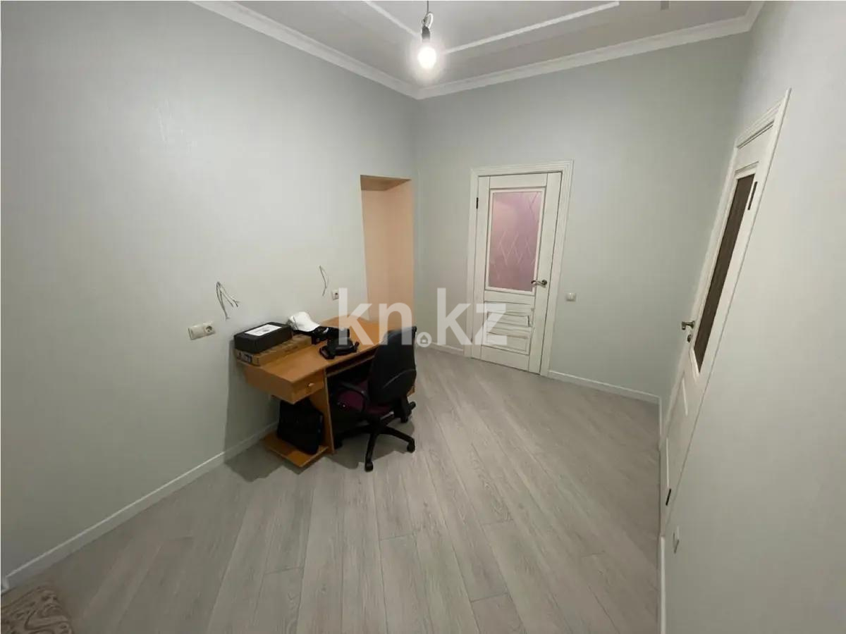 Продажа 2-комнатной квартиры, 63 м², ул. Радостовца, дом  124 в Алматы - фото 3