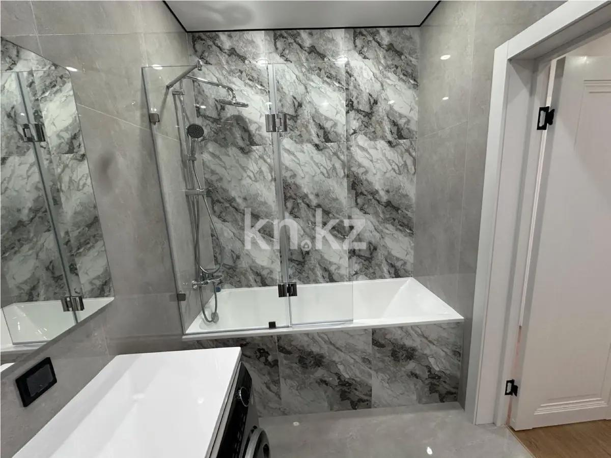 Продажа 3-комнатной квартиры, 70 м², ул. Туркестан, дом  4б стр в Астане - фото 4