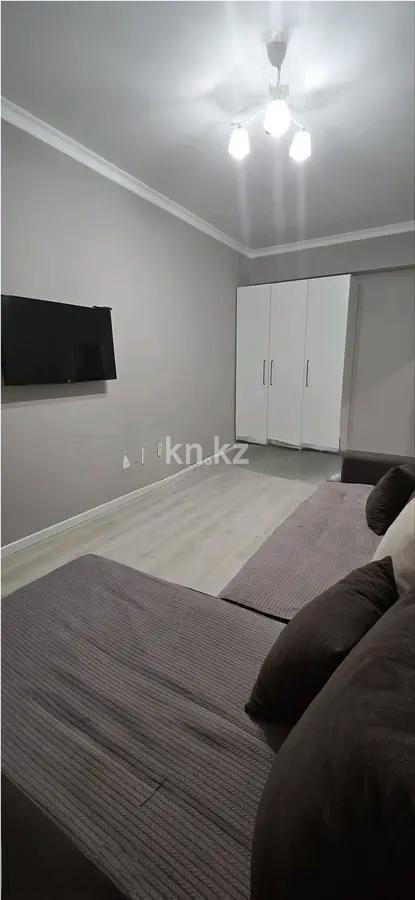 Продажа 1-комнатной квартиры, 43 м², ул. Нажимеденова, дом  37 в Астане
