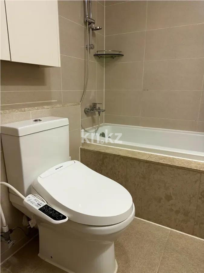 Продажа 4-комнатной квартиры, 122.8 м², пр. Кабанбай батыра, дом  43а в Астане - фото 4