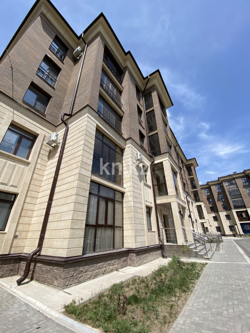 Продажа 5-комнатной квартиры, 147 м², пр. Республики, дом  49/1 в Караганде