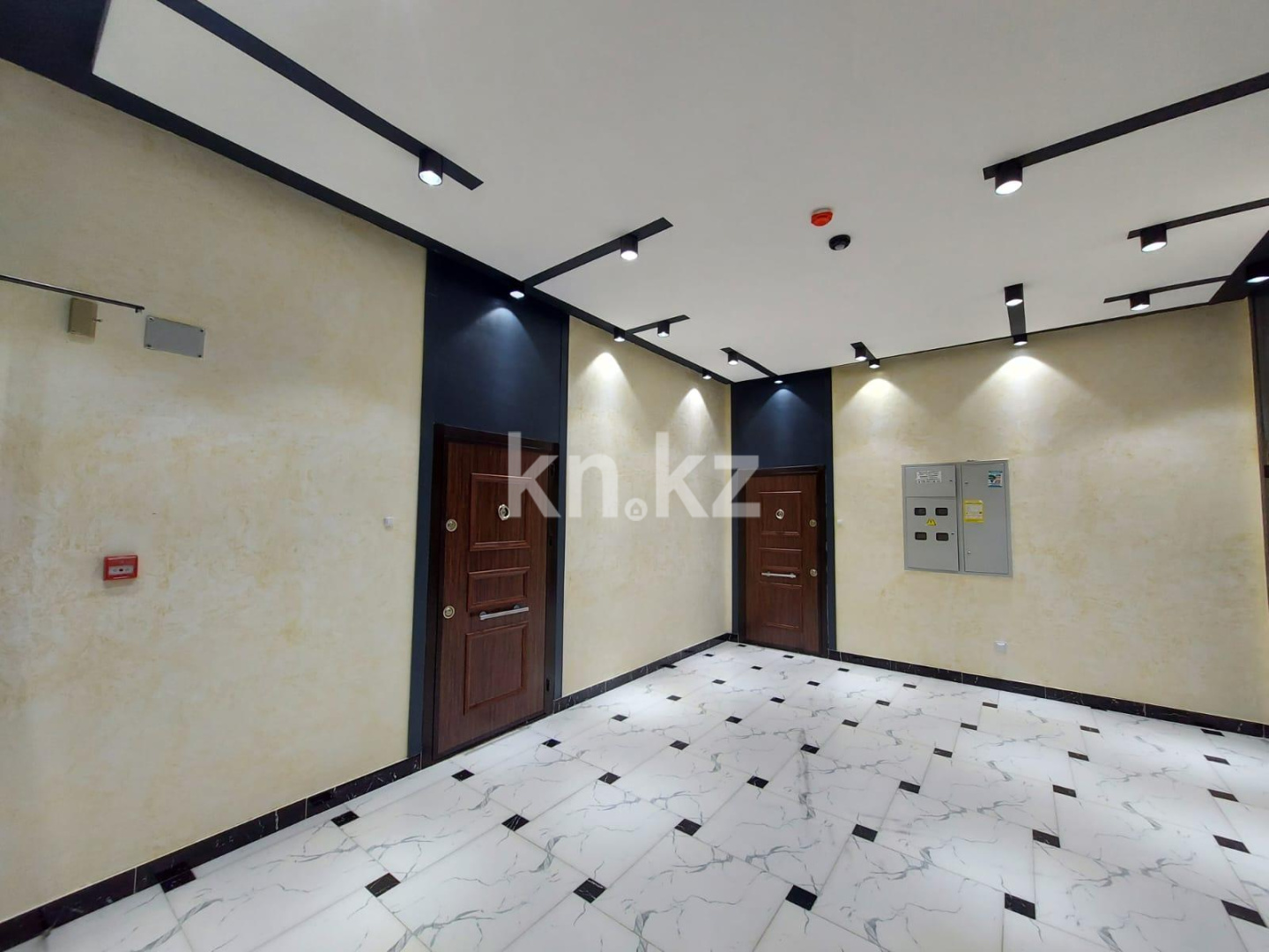 Продажа 5-комнатной квартиры, 191.2 м², ул. Сейфуллина, дом  5в в Атырау - фото 8