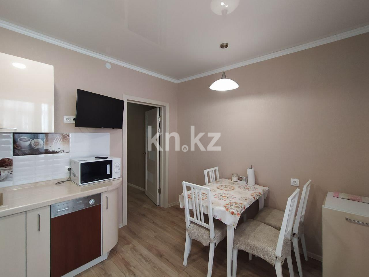 Продажа 2-комнатной квартиры, 67 м², пр. Республики в Караганде - фото 8