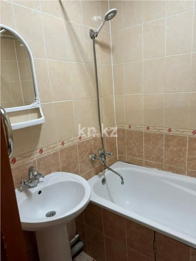 Продажа 1-комнатной квартиры, 36 м², мкр-н Гульдер-1, дом  4 в Караганде - фото 2