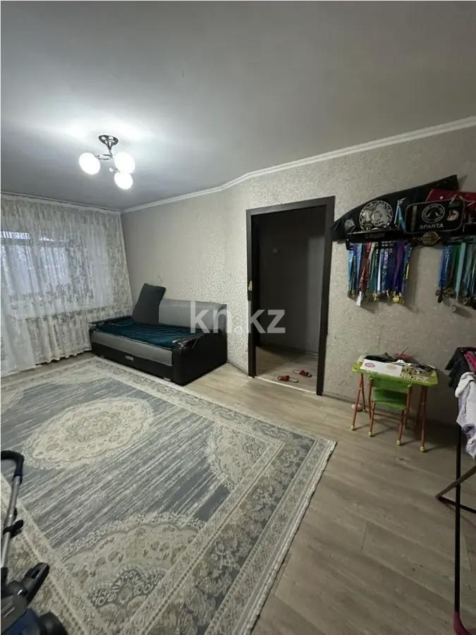 Продажа 3-комнатной квартиры, 42 м², мкр-н 21, дом  6 в Караганде