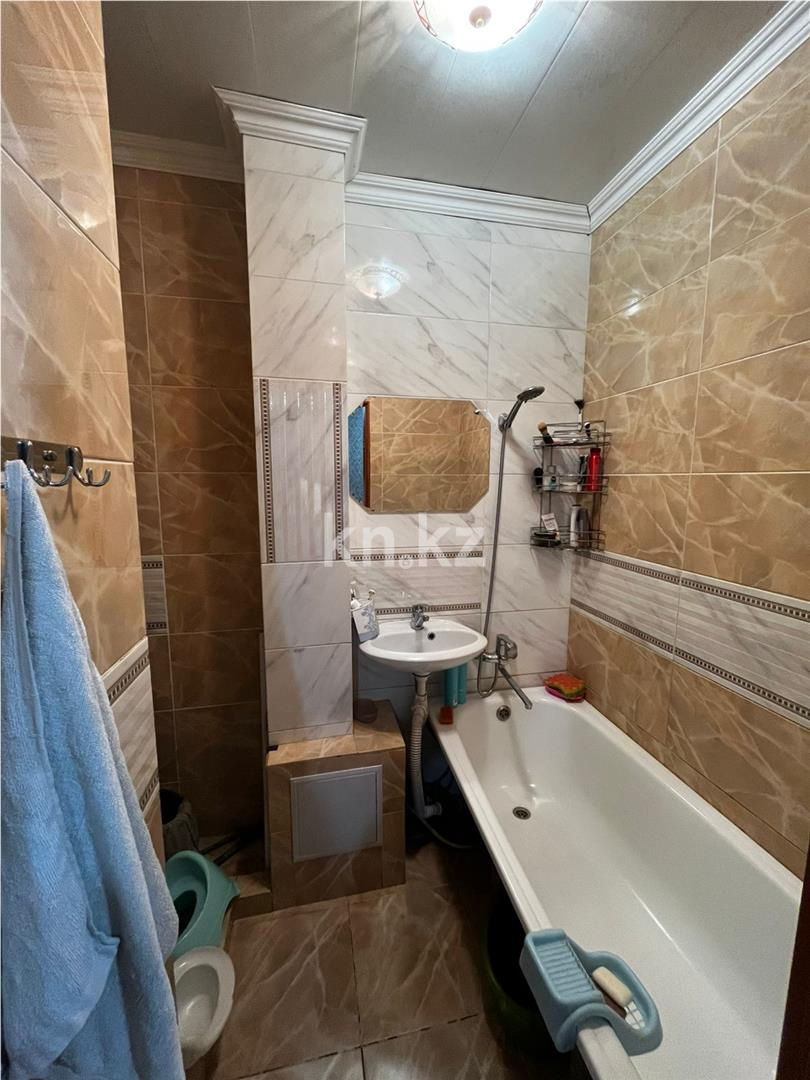 Продажа 4-комнатной квартиры, 61 м², мкр-н 15 в Караганде - фото 8