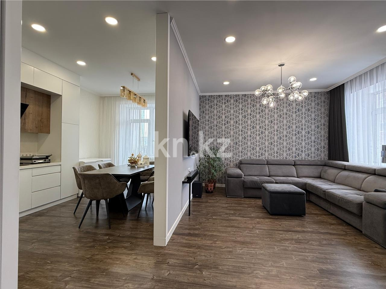 Продажа 4-комнатной квартиры, 105 м² в Караганде - фото 3