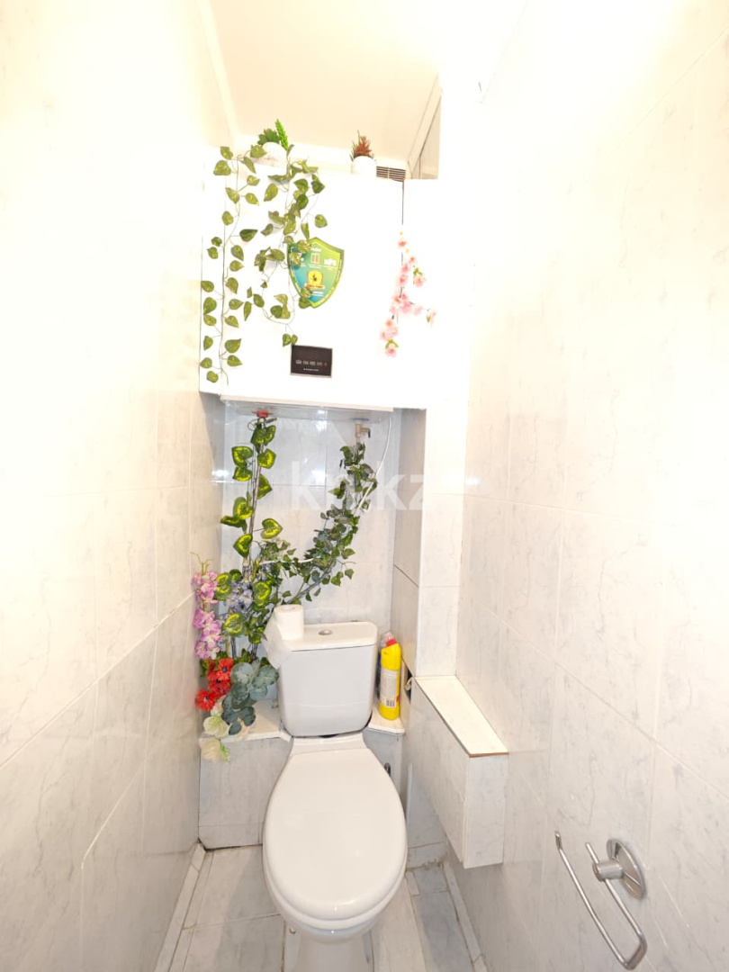 Продажа 4-комнатной квартиры, 75 м², пр. Шахтеров, дом  7 в Караганде - фото 16