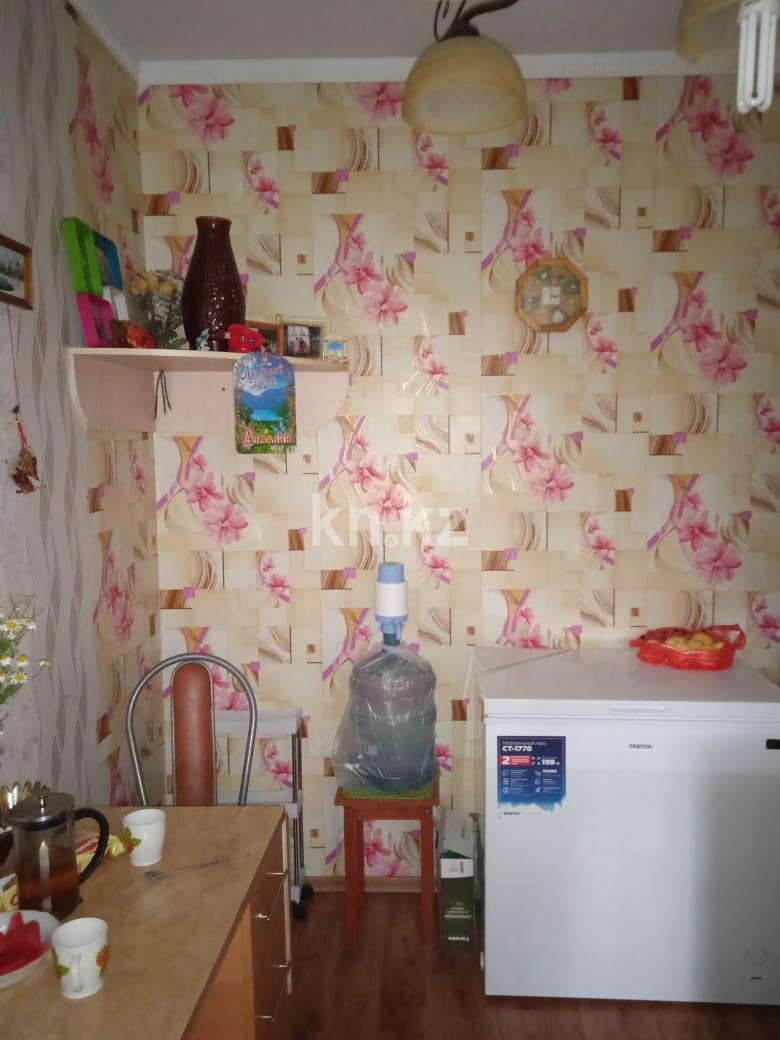 Продажа 3-комнатной квартиры, 63 м², ул. Баженова, дом  158 в Караганде - фото 5