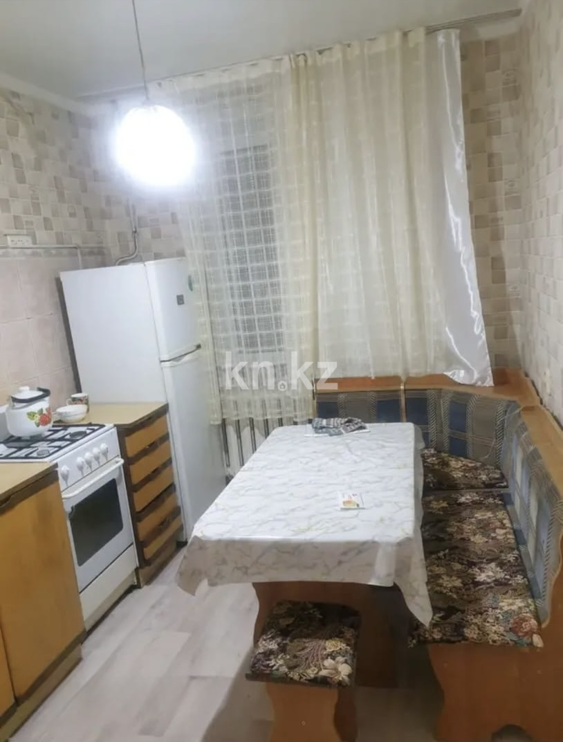 Аренда 1-комнатной квартиры, 40 м² в Астане