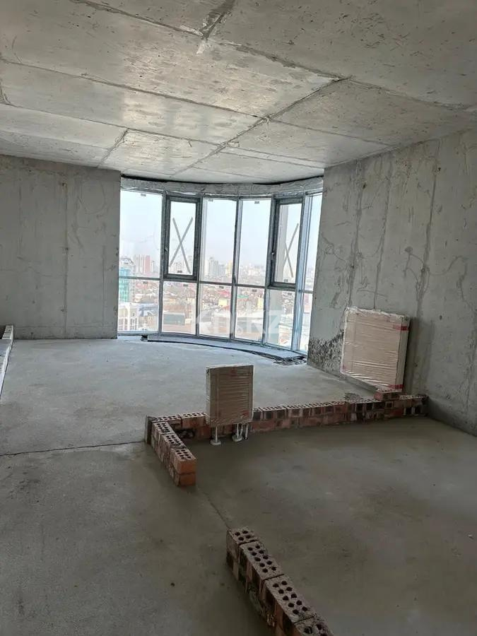 Продажа 4-комнатной квартиры, 172.2 м² в Астане - фото 2