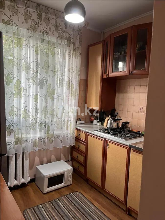 Продажа 3-комнатной квартиры, 58 м², мкр. Коктем-3, дом  15 в Алматы - фото 3