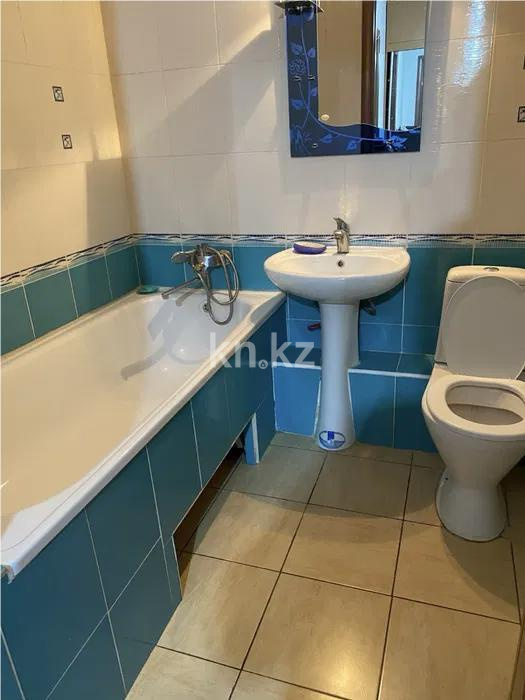 Продажа 2-комнатной квартиры, 52 м², ул. Жандосова, дом  150/3 в Алматы - фото 4