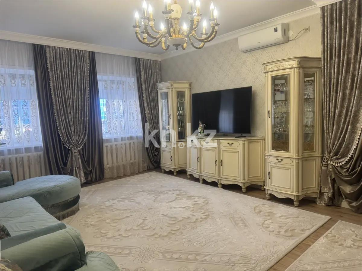 Продажа 4-комнатной квартиры, 200 м², ул. Иманова, дом  10 в Астане - фото 2