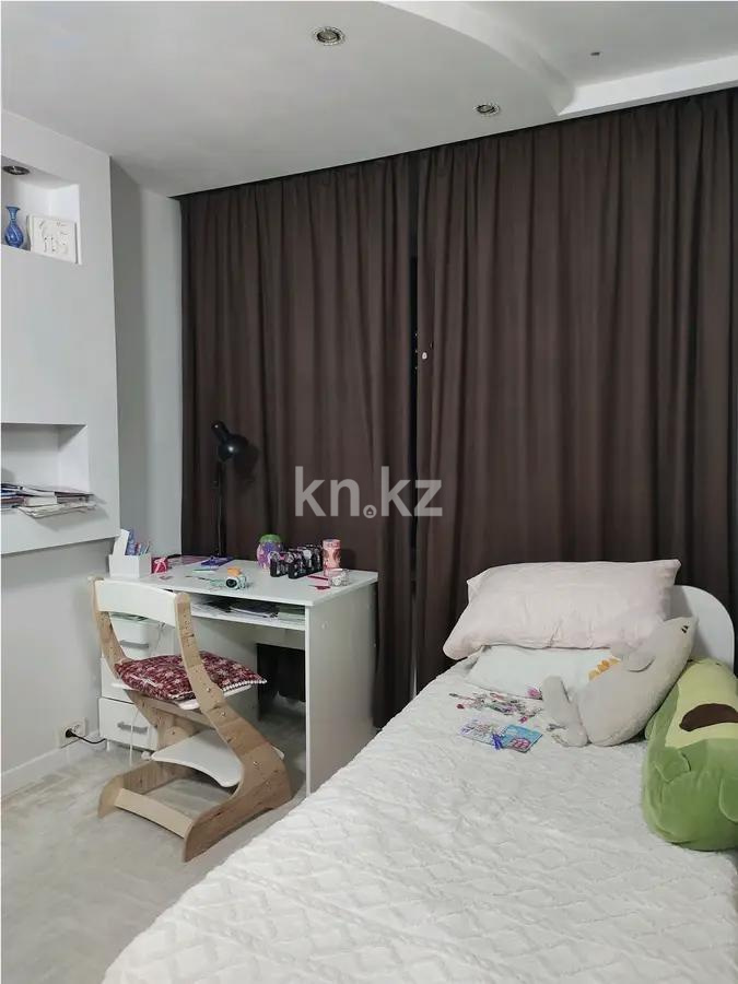 Продажа 3-комнатной квартиры, 57 м², ул. Валиханова, дом  25 в Алматы - фото 3