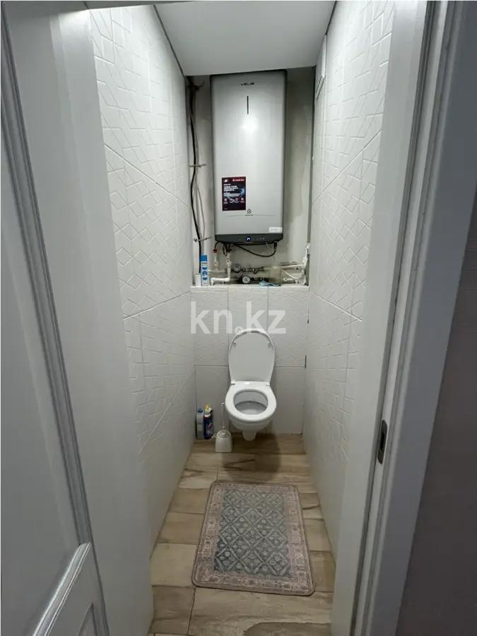 Продажа 2-комнатной квартиры, 65 м², пр. Шахтеров, дом  60 в Караганде - фото 6