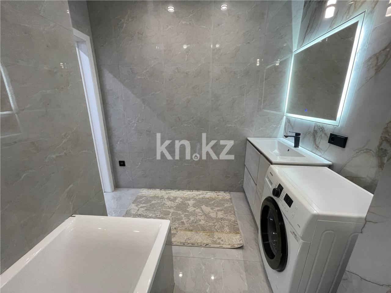 Продажа 2-комнатной квартиры, 63 м², ул. Муканова в Караганде - фото 15