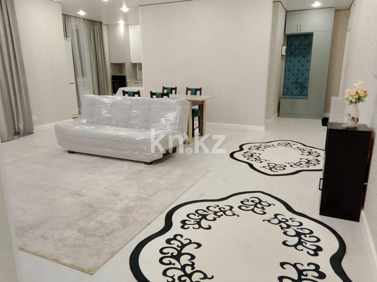 Аренда 3-комнатной квартиры, 90 м², ул. Бухар жырау, дом  32 - Алихан Бокейхан в Астане - фото 2