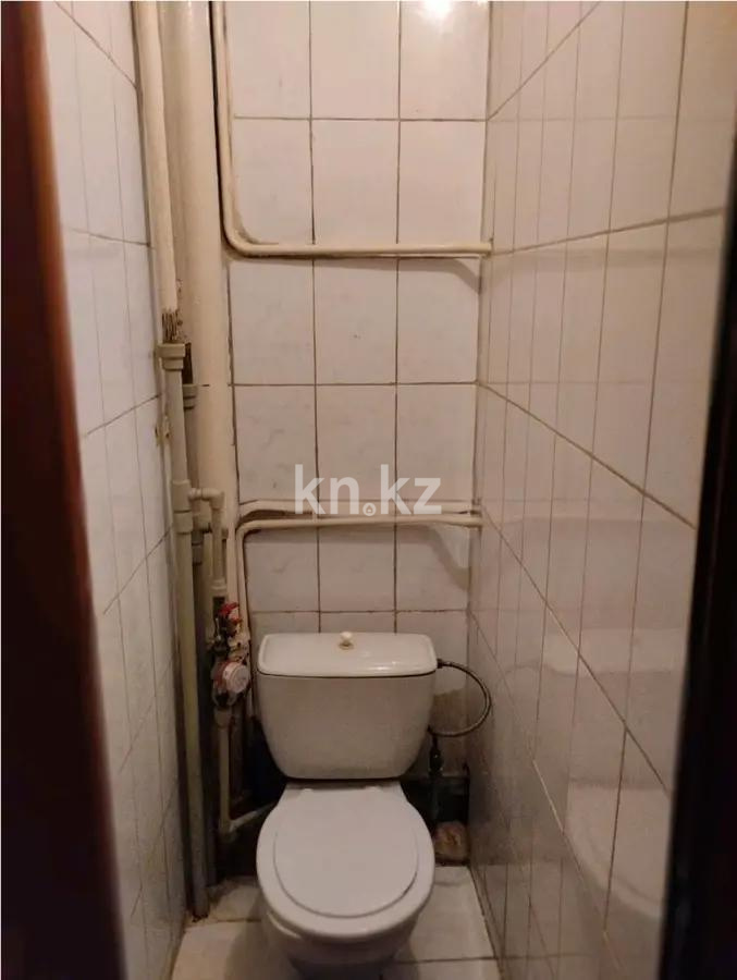 Продажа 3-комнатной квартиры, 60 м², мкр-н Аксай-3, дом  15 в Алматы - фото 6