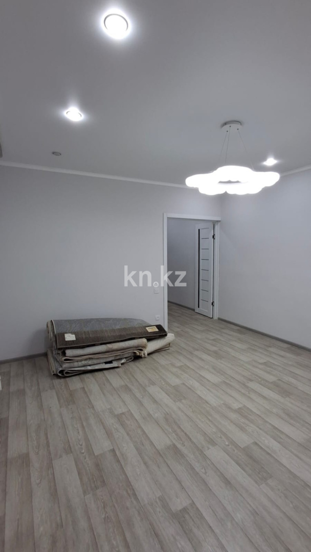 Продажа 1-комнатной квартиры, 46.5 м² в Уральске - фото 3