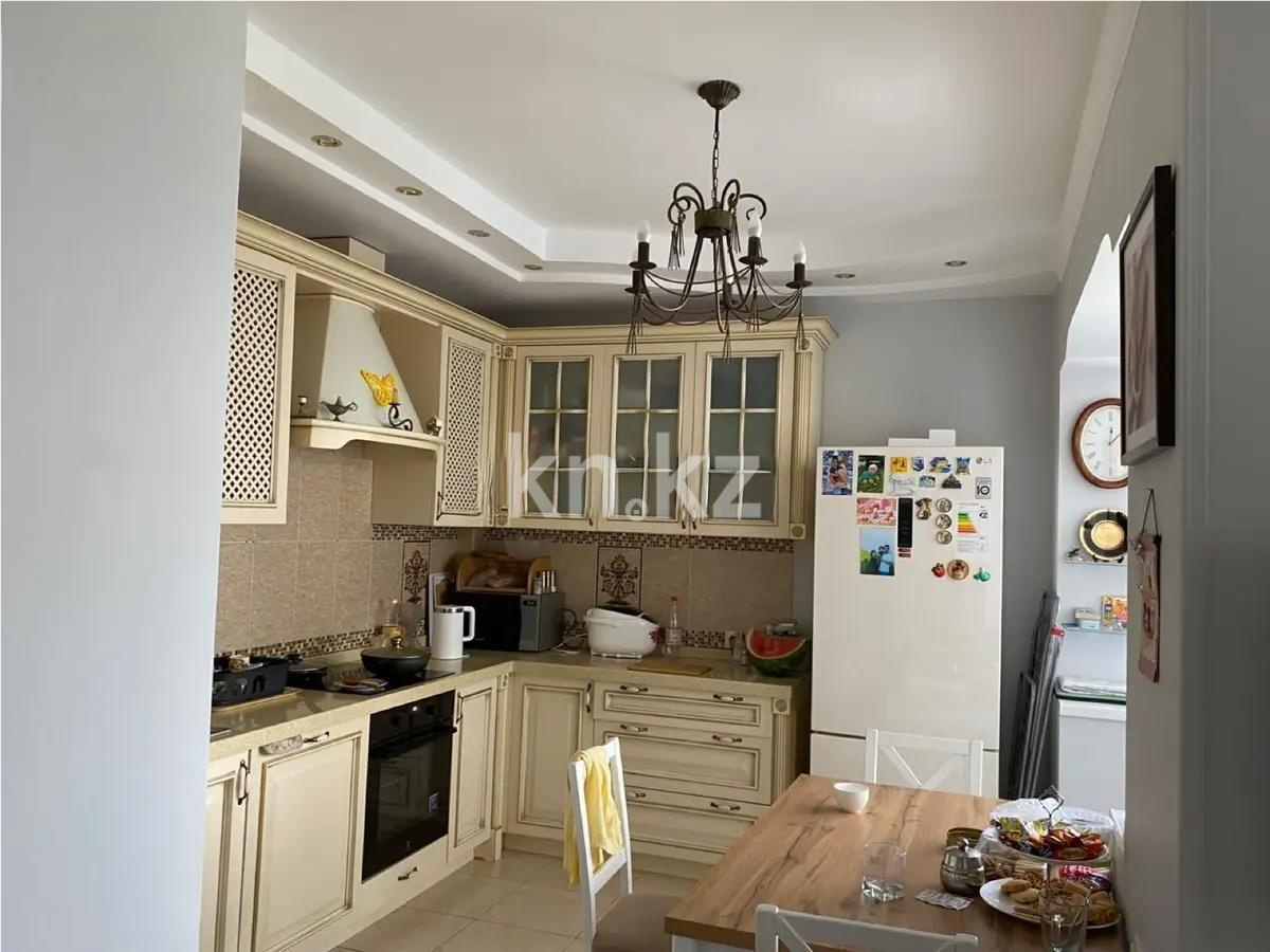 Продажа 3-комнатной квартиры, 100 м², ул. Кенесары хана, дом  54/10 в Алматы - фото 2