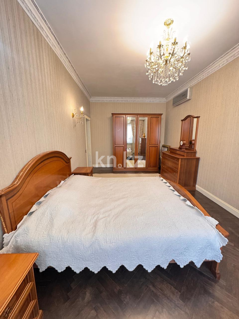 Продажа 5-комнатной квартиры, 206.5 м² в Астане - фото 10
