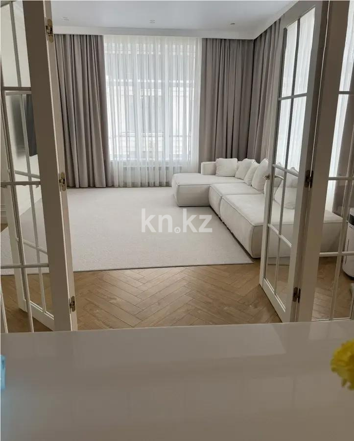 Продажа 4-комнатной квартиры, 130 м² в Караганде
